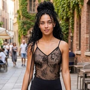 🖤🤍 Buckle Lace V-Neck Camisole 🤍🖤